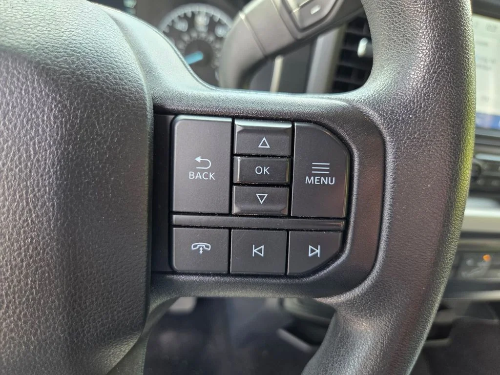 Used 2022 White Ford XLT image 33