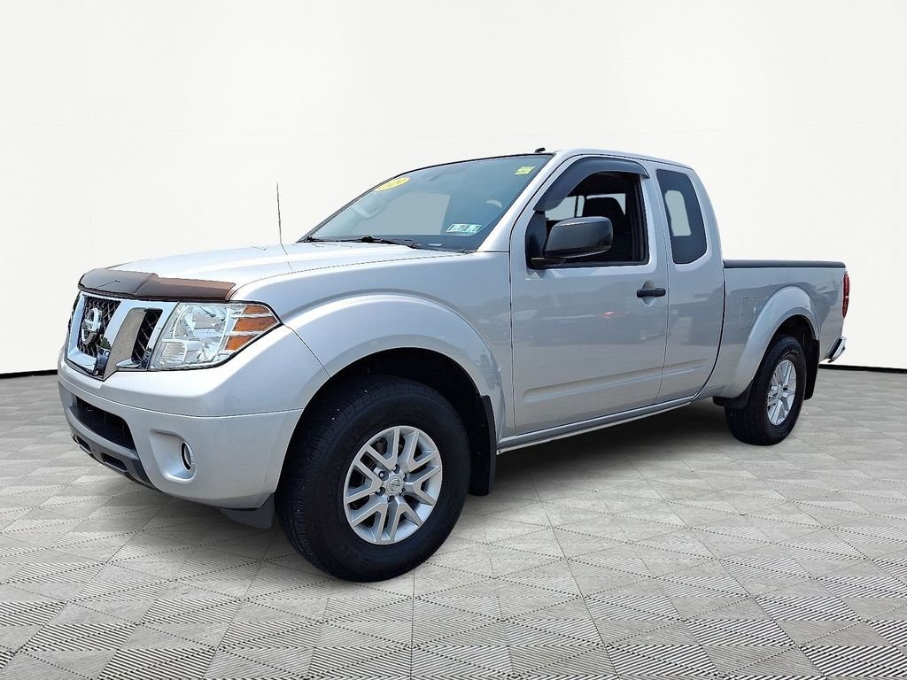 Used 2019 Silver Nissan SV image 3