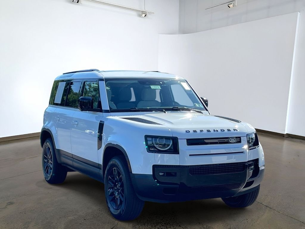 New 2026 Fuji White Land Rover S image 3