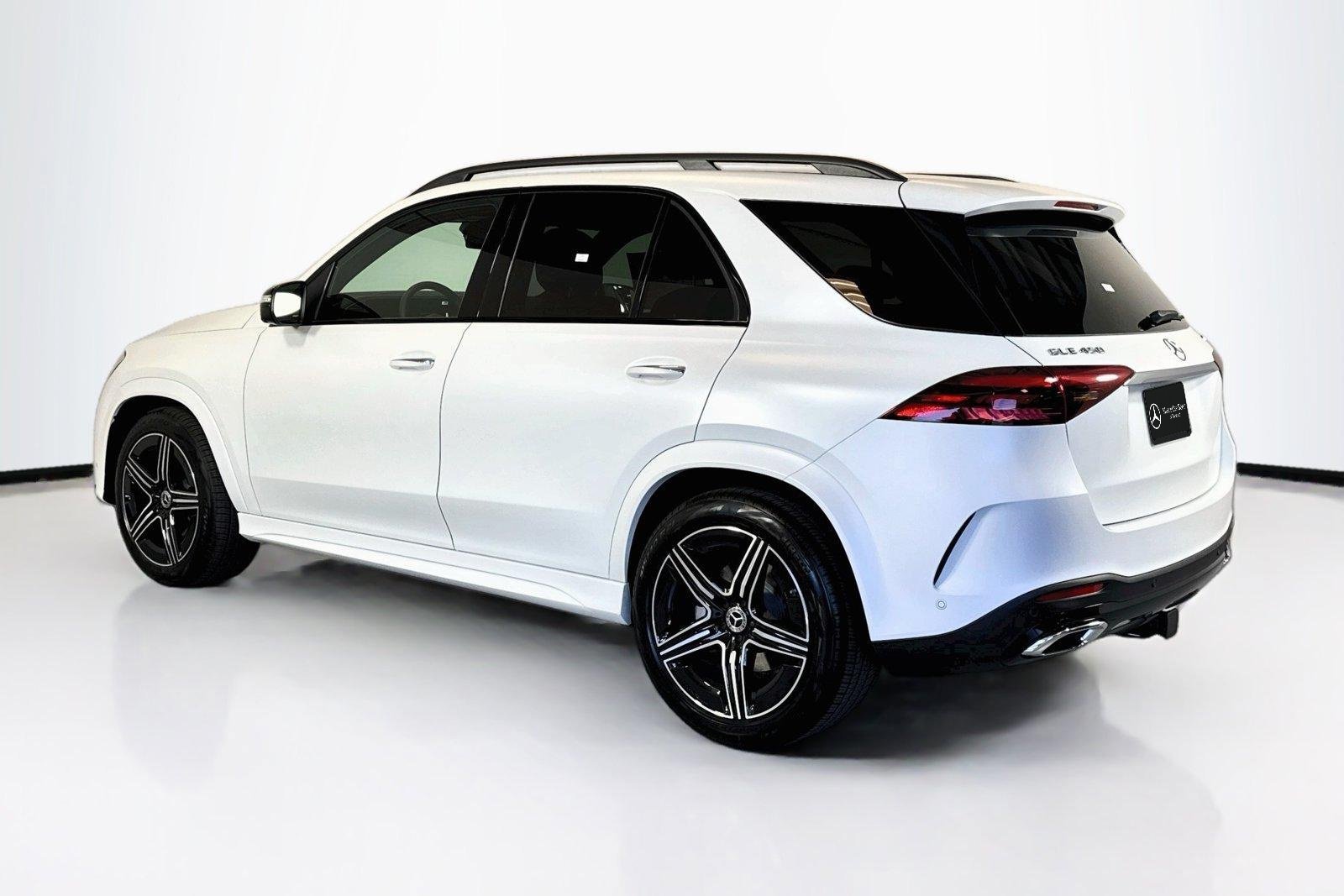 New 2026 Manufaktur Moonlight White Magno Mercedes-Benz GLE 450 image 7