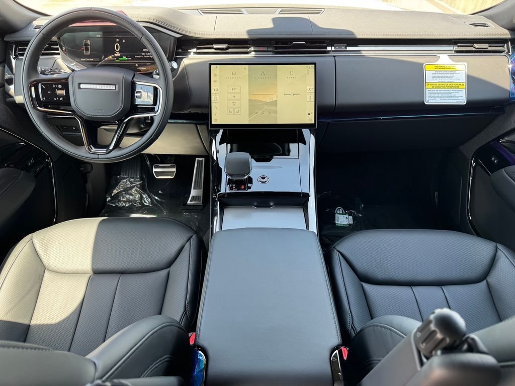 New 2026 Fuji White Land Rover Dynamic SE image 19
