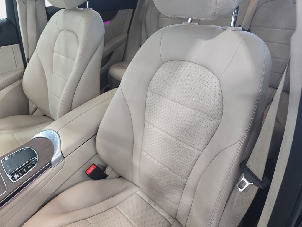 Used 2022 Lunar Blue Metallic Mercedes-Benz GLC 300 image 23