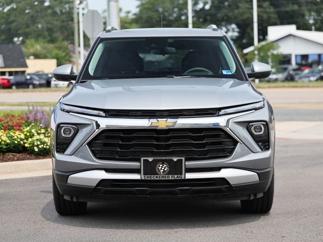 Used 2025 Sterling Gray Metallic Chevrolet LT image 14