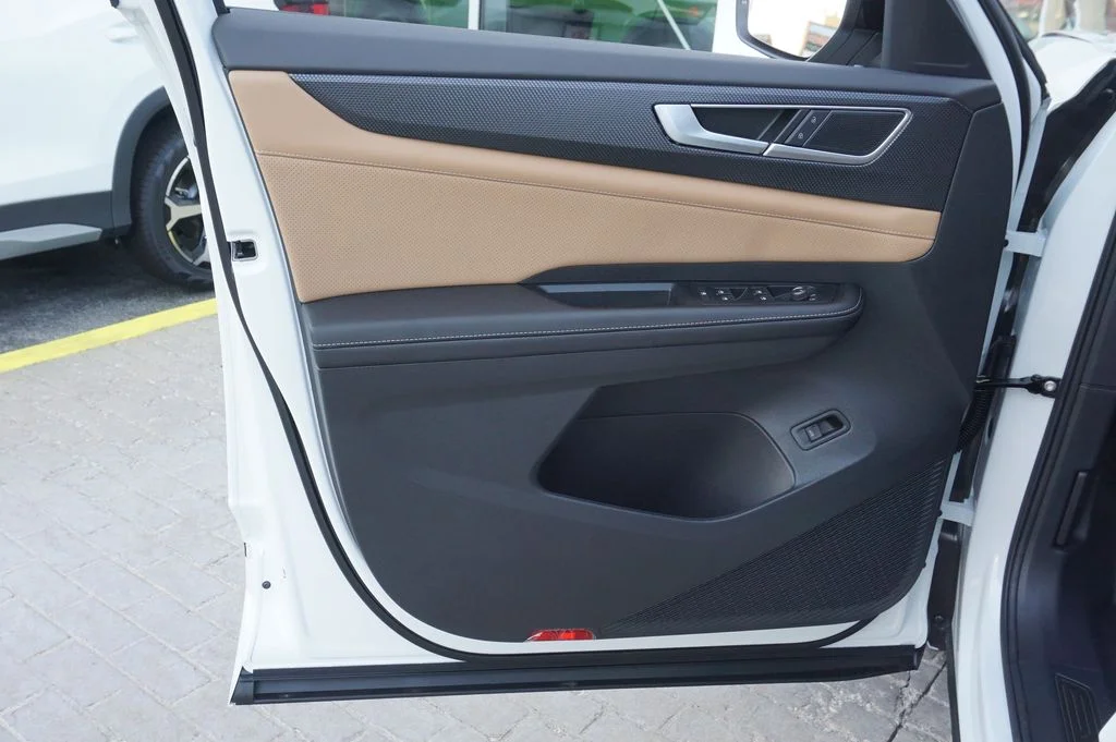 New 2026 White/off-white Volkswagen 2.0T SEL R-Line Black image 27