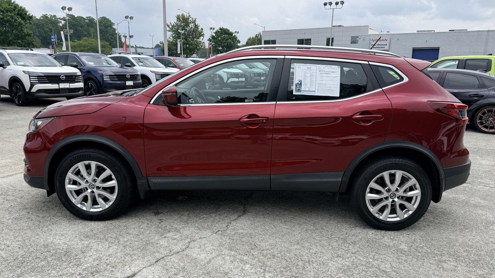 Used 2021 Scarlet Ember Tintcoat Nissan SV image 2