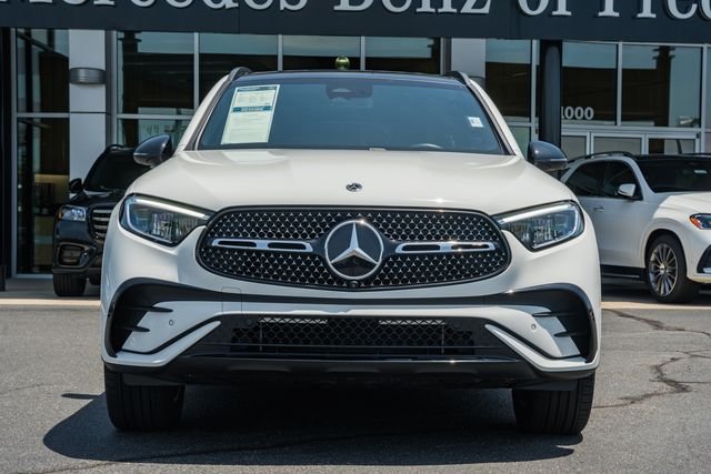 Certified Used 2025 Polar White Mercedes-Benz GLC 300 image 2