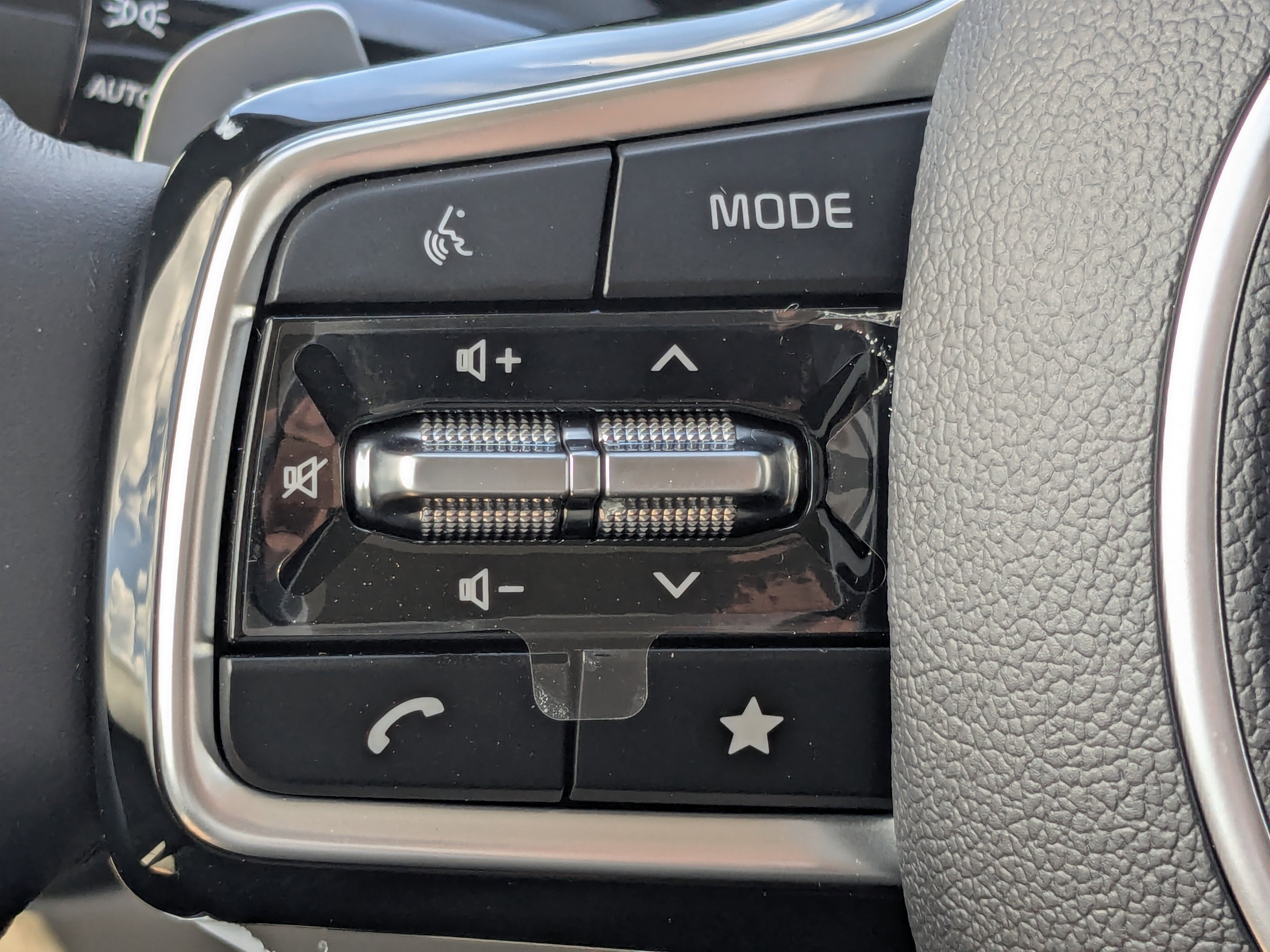 New 2026 Snow White Pearl Kia EX image 36