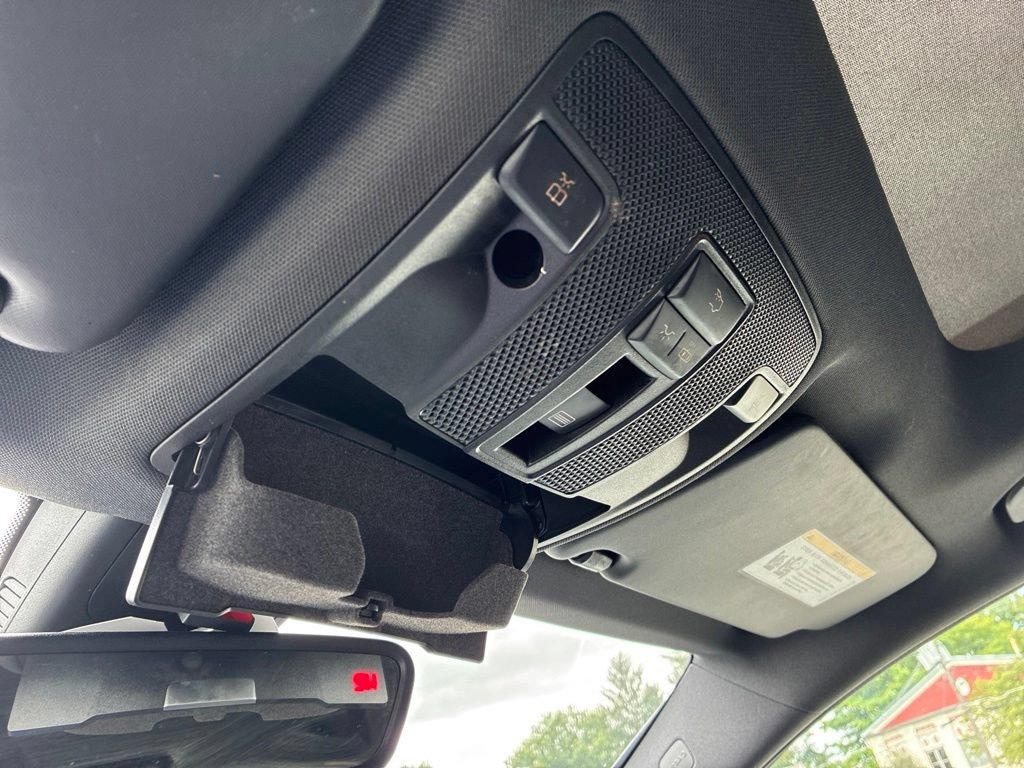 Used 2019  Mercedes-Benz GLA 250 image 25