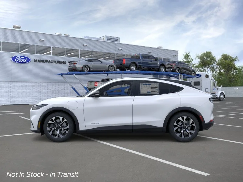 New 2026 Star White Metallic Tri-coat Ford Select image 3