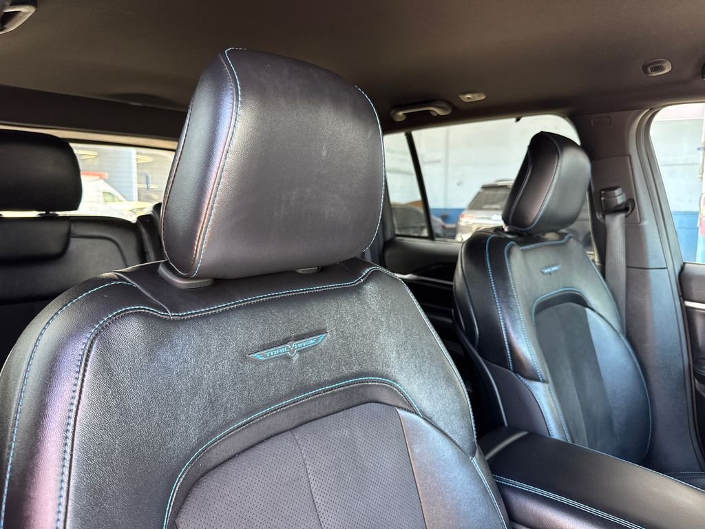Used 2022 Gray Jeep Trailhawk 4xe image 17