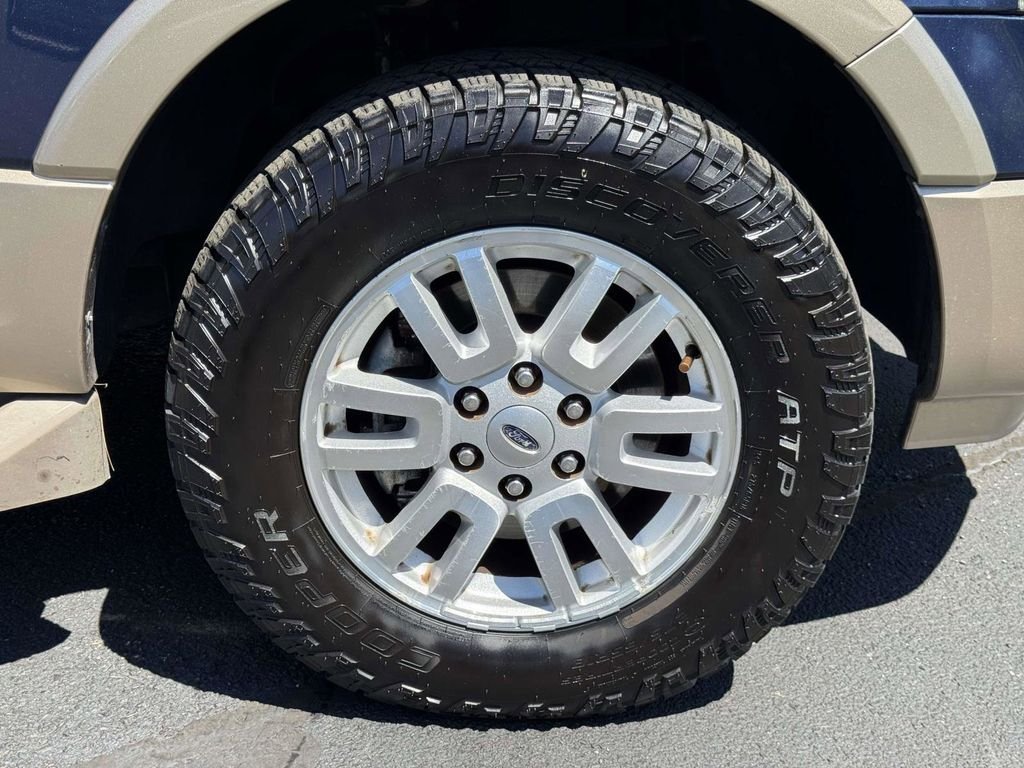 Used 2013 Blue Ford XLT image 28