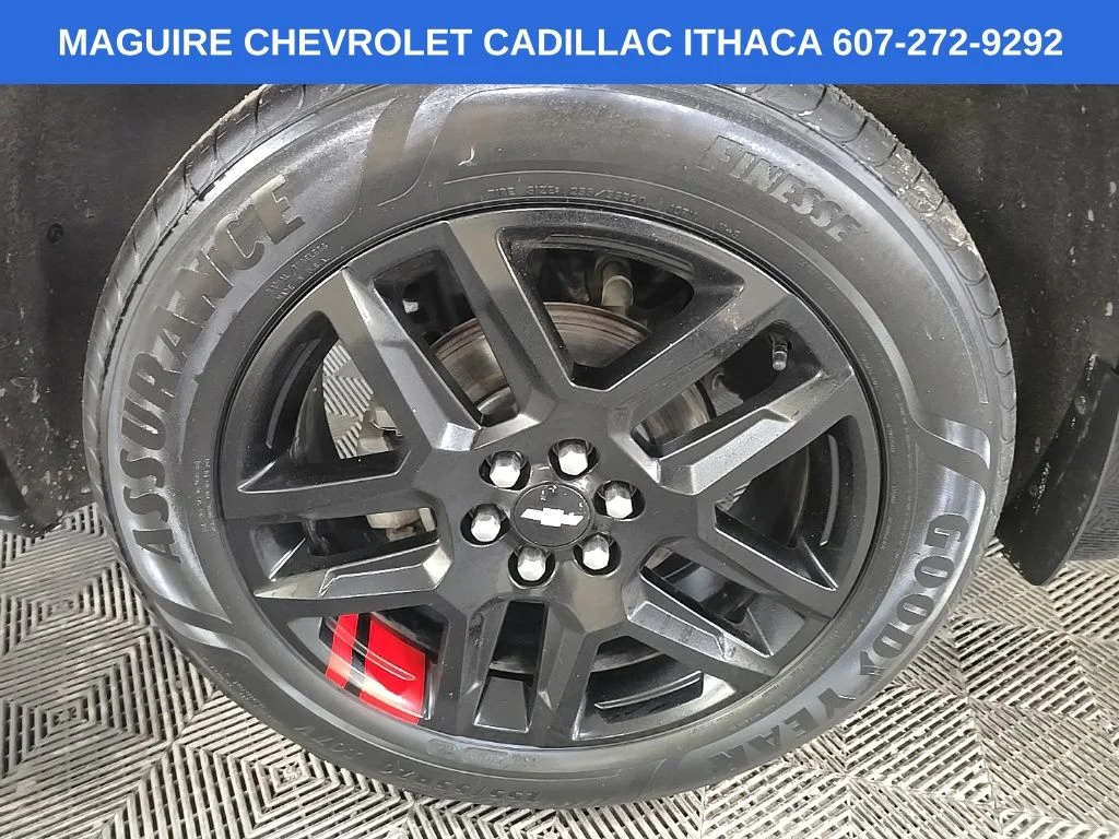 Used 2019 Black Chevrolet Premier image 14