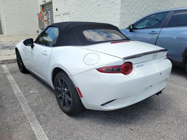 Used 2021 White Mazda Sport image 4