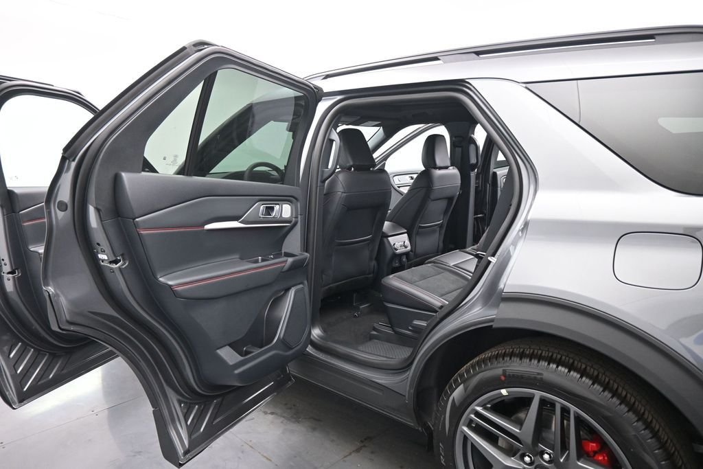 New 2026 Carbonized Gray Metallic Ford ST image 17