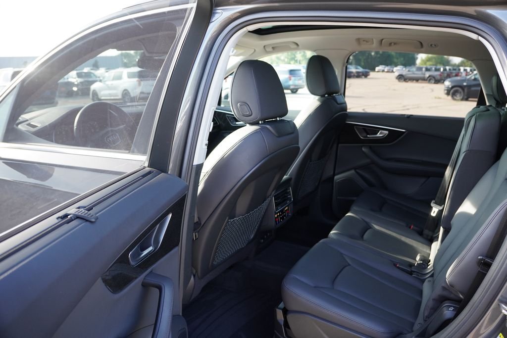 Used 2023 Samurai Gray Metallic Audi 55 Prestige image 16