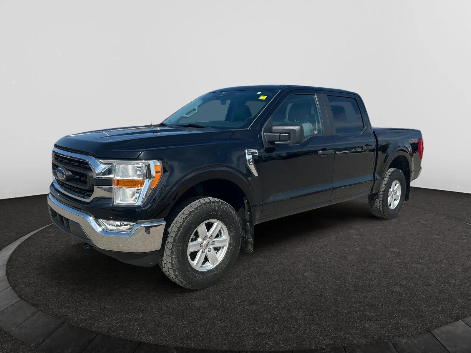 Used 2021 BLACK Ford XLT SuperCrew   EcoBoost™ image 1