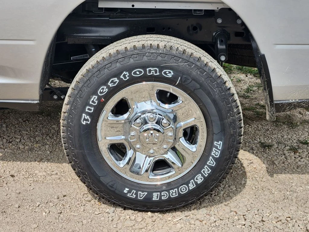 New 2026 Silver-Zynith Exterior Paint RAM Tradesman image 7