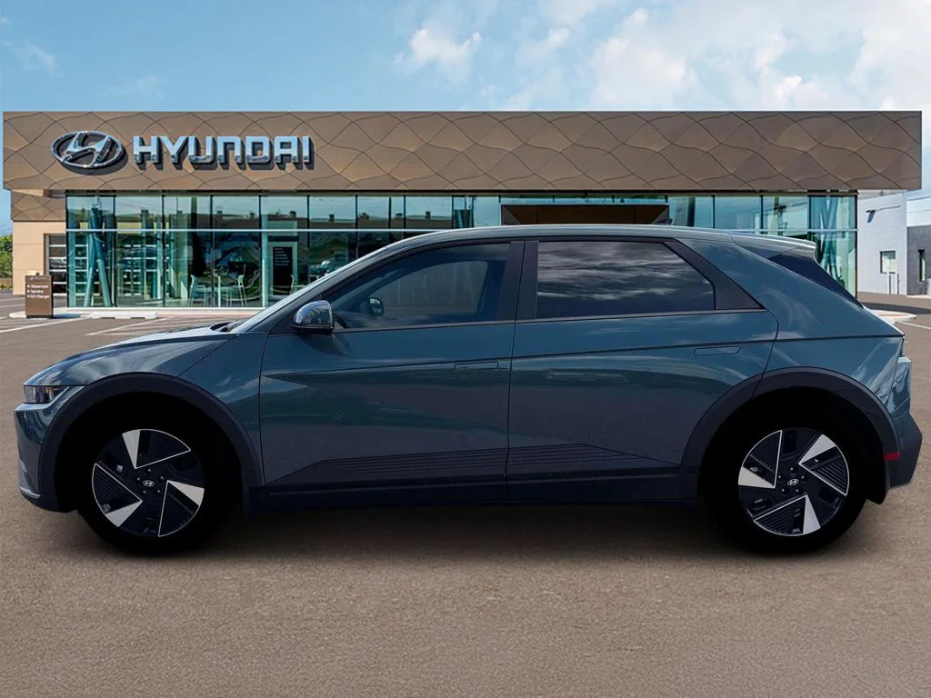 New 2026 Green Hyundai SEL image 3