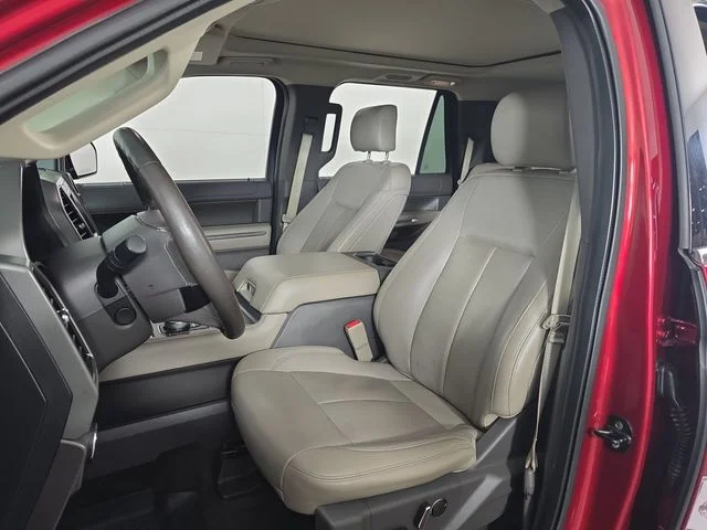 Used 2018 Ruby Red Metallic Ford XLT image 25