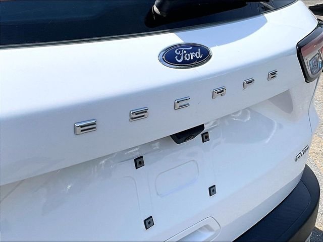 Used 2022 White Ford S image 8