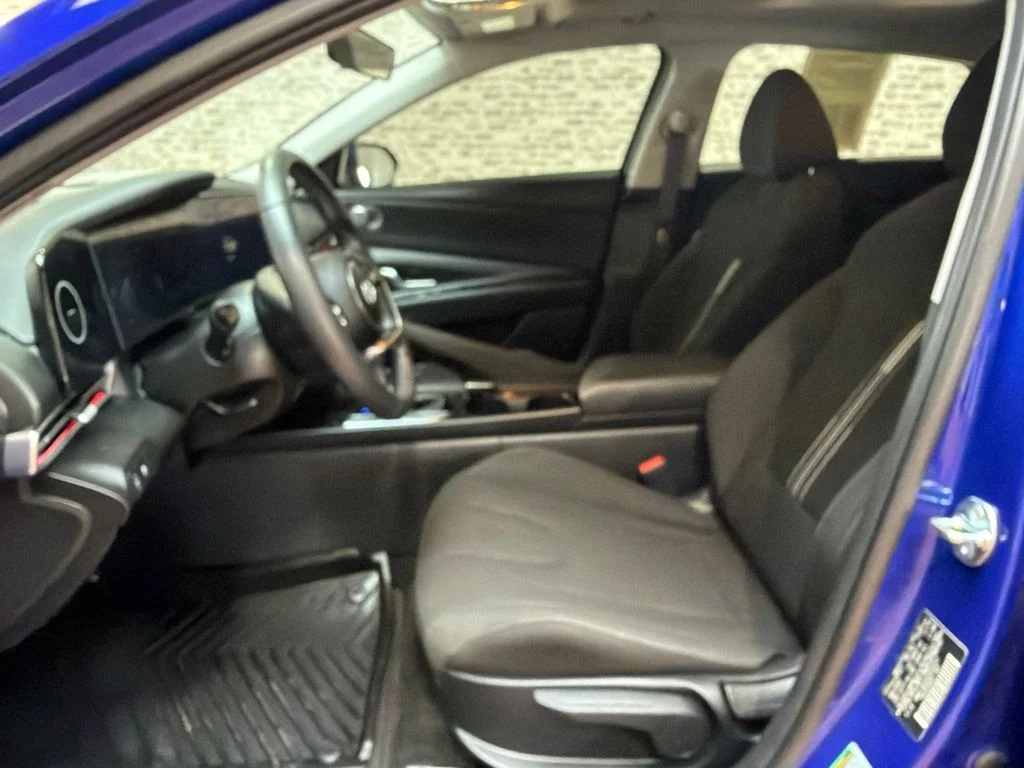 Used 2025 Intense Blue Hyundai SEL Convenience image 23