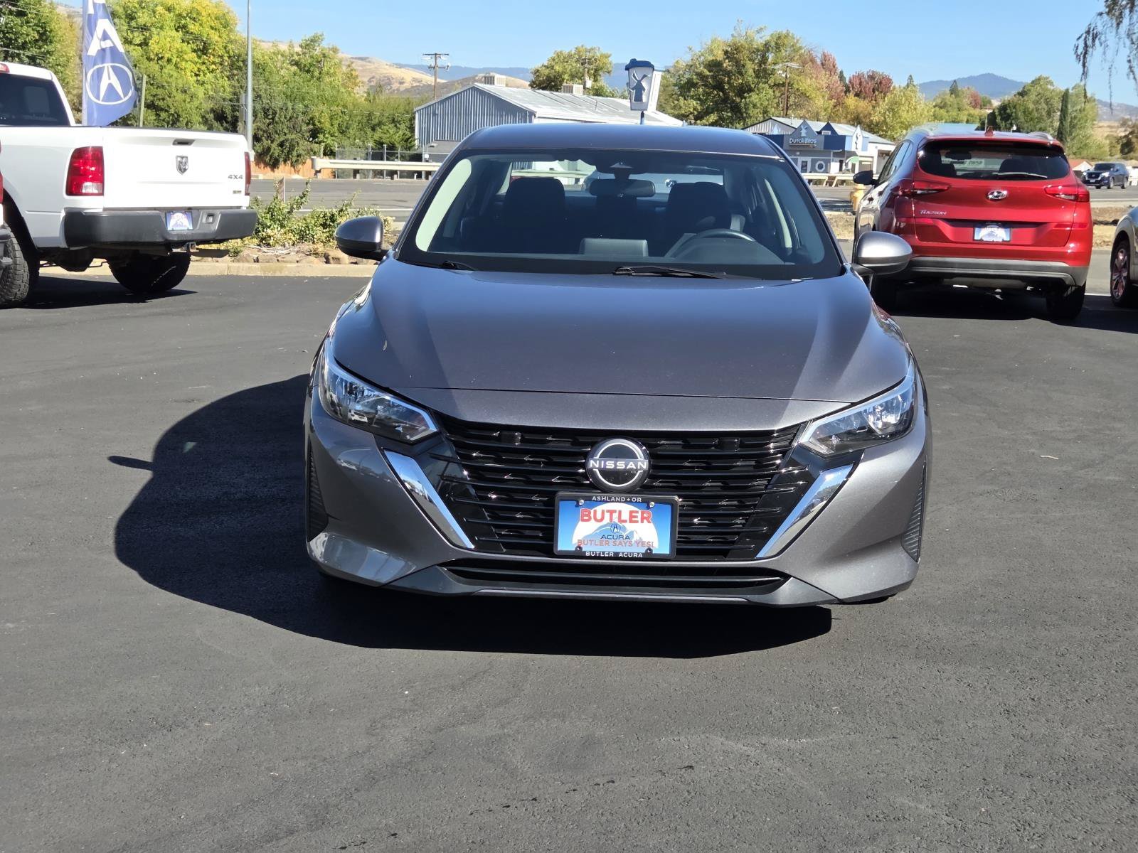 Used 2025 Nissan Sentra SV with VIN 3N1AB8CV9SY261398 for sale in Ashland, OR