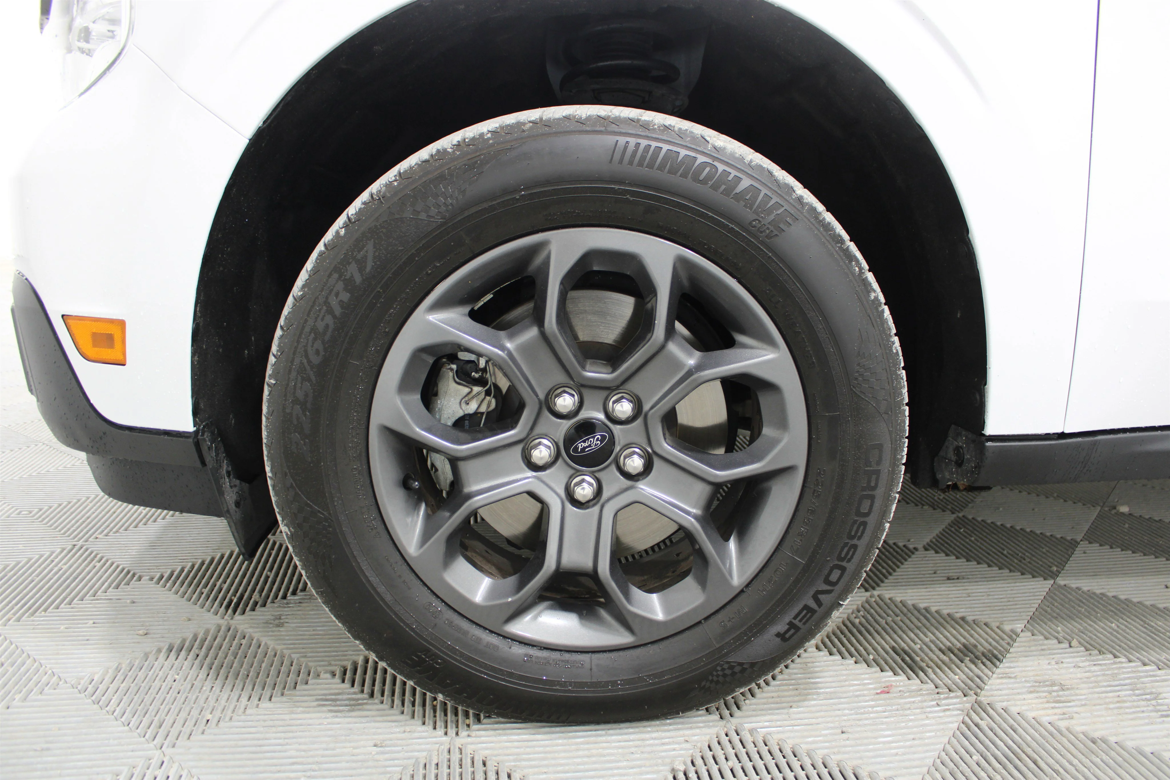 Used 2024 Oxford White Ford XLT image 33