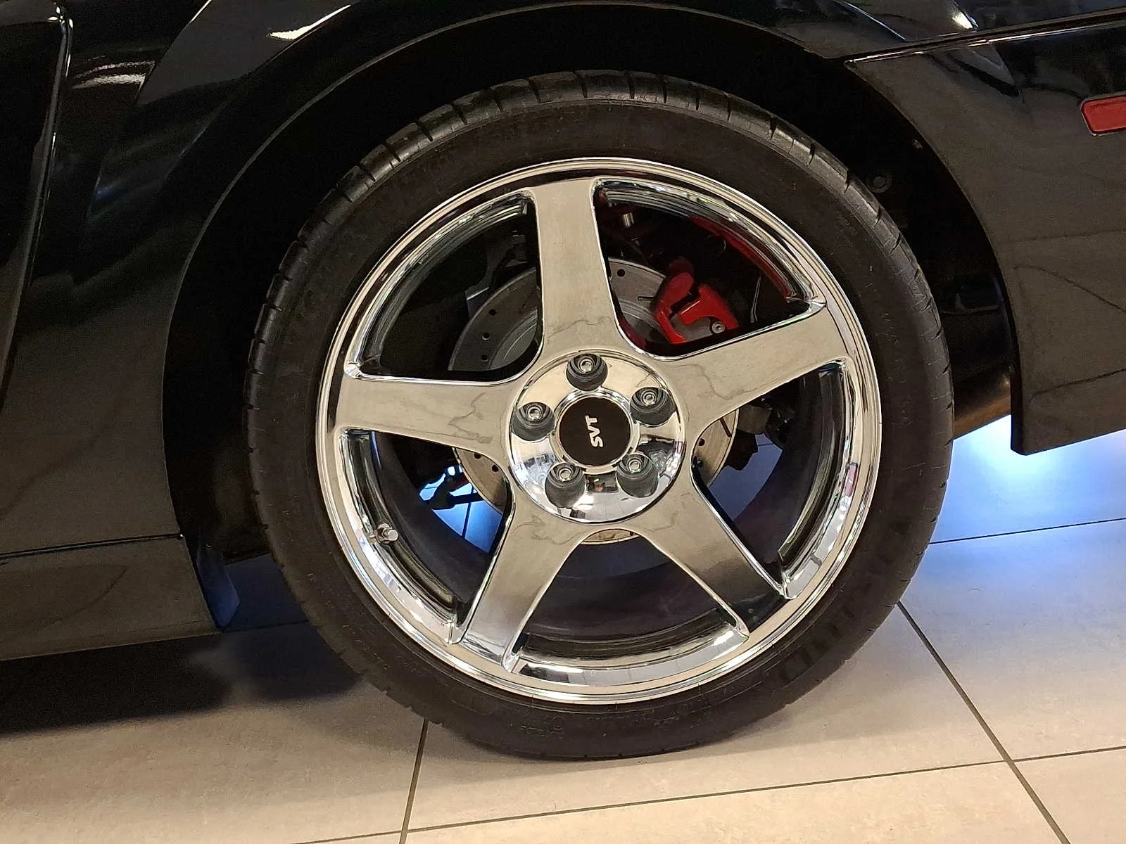 Used 2004 Black Ford SVT Cobra image 9