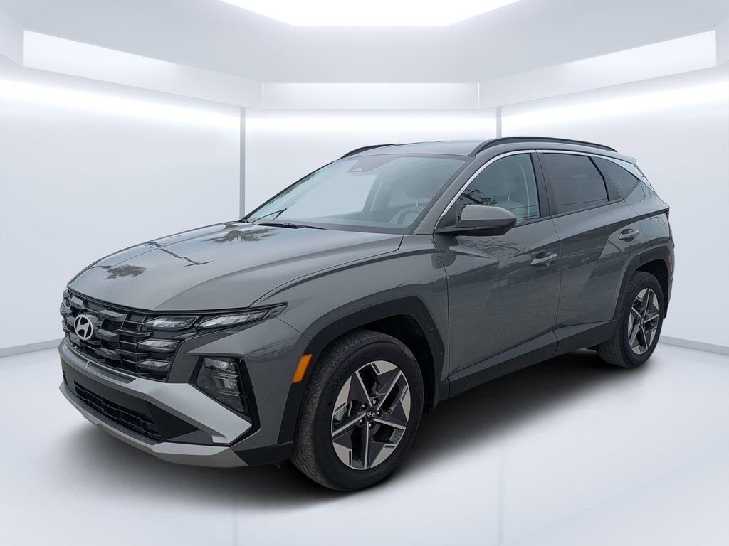 Used 2025 Gray Hyundai SEL image 7
