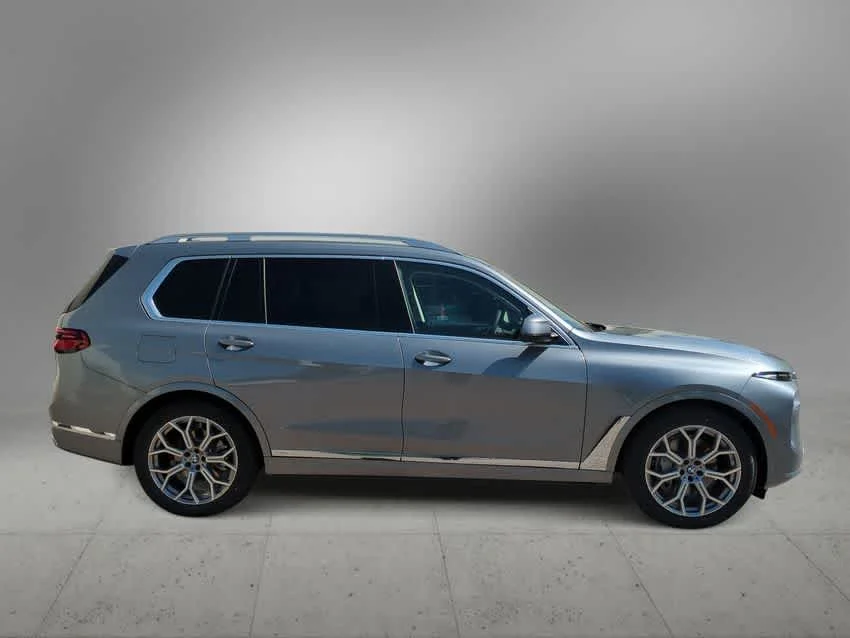 2026 BMW X7 40i - Photo 9