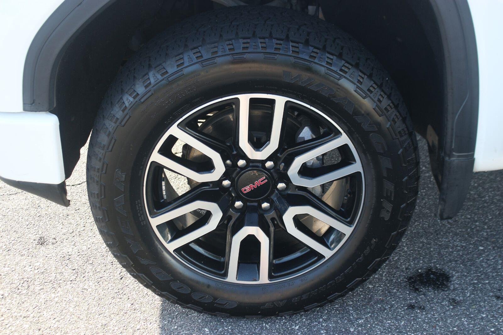 Used 2021 SUMMIT WHITE GMC AT4 image 43