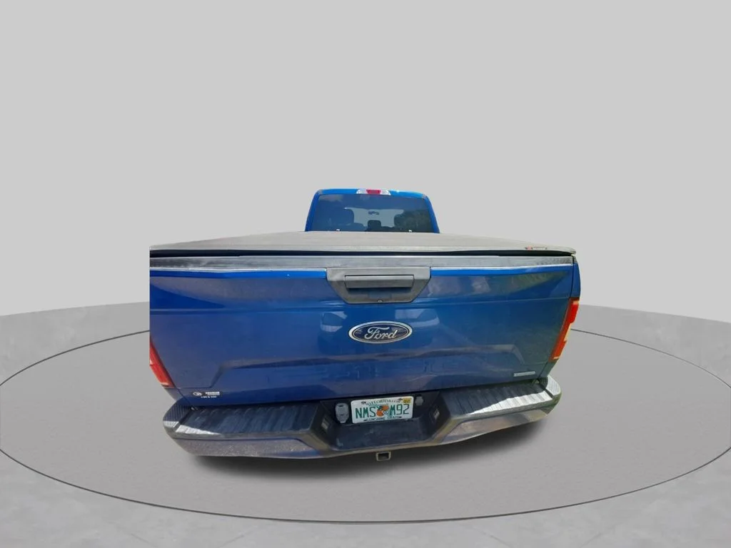 Used 2018 Blue Ford XL image 3