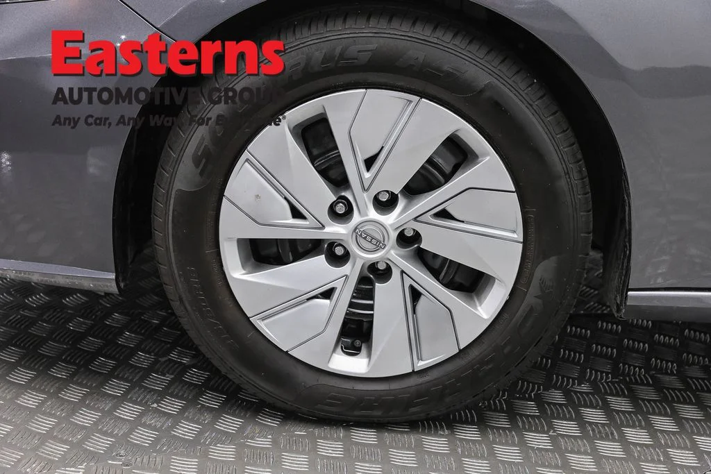 Used 2023 Gray Nissan 2.5 S image 31