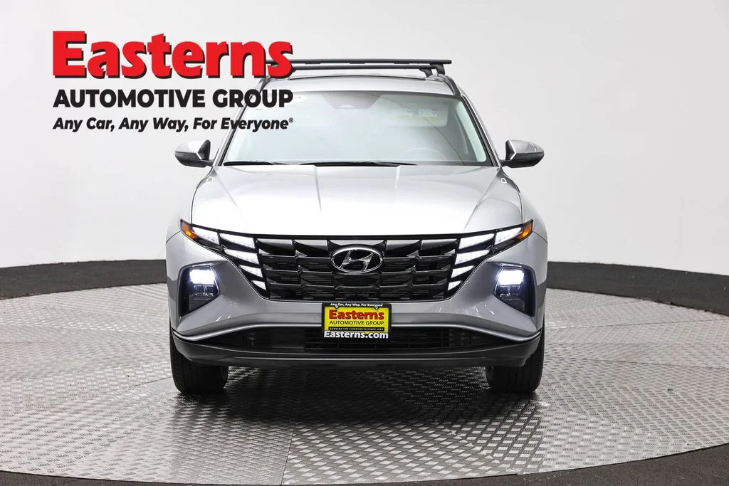 Used 2023 Silver Hyundai SEL image 2