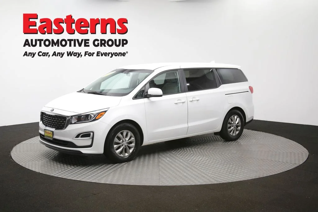 Used 2020 White Kia LX image 56