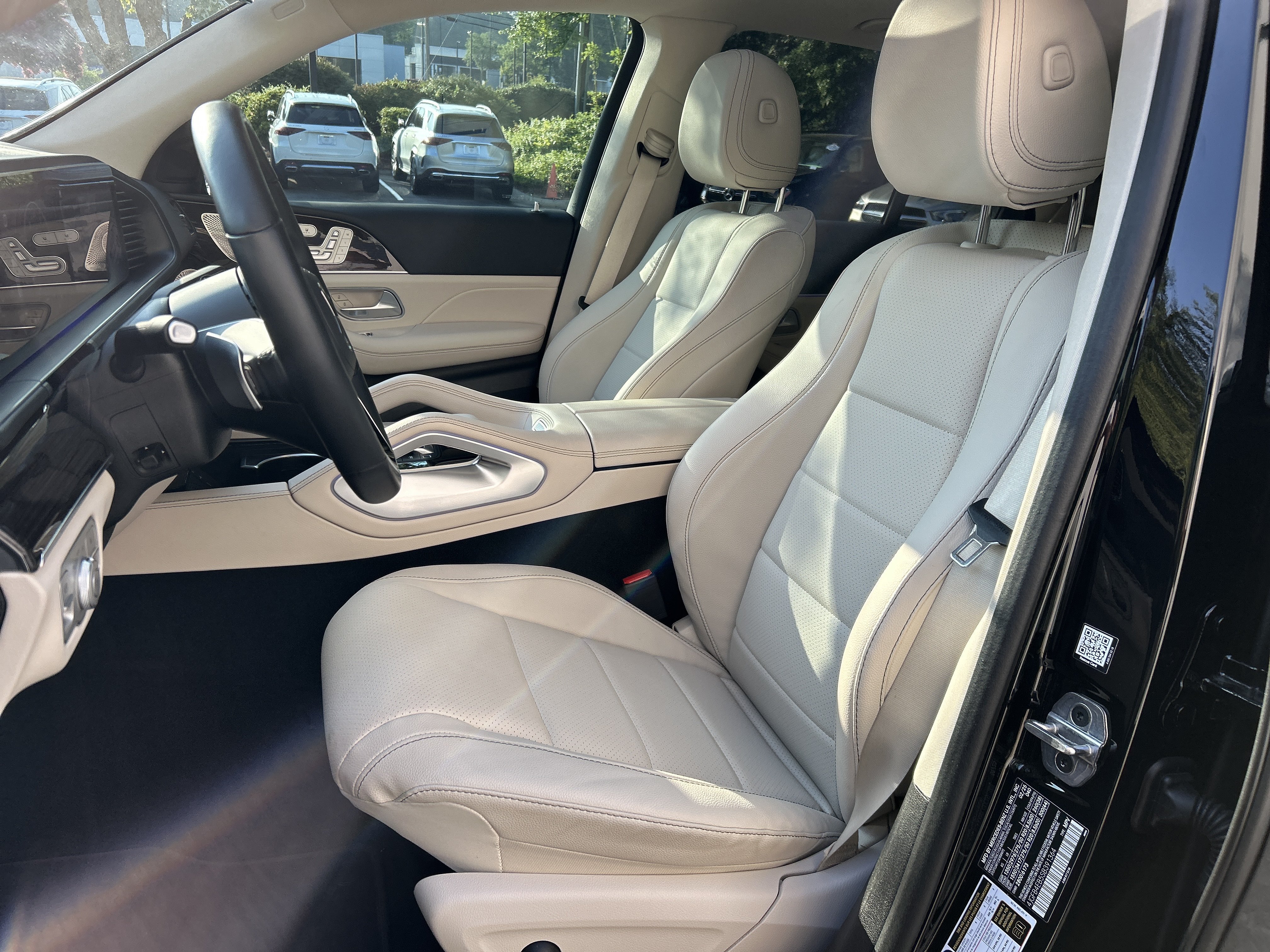 Certified Used 2025 Black Mercedes-Benz GLE 350 SUV image 21