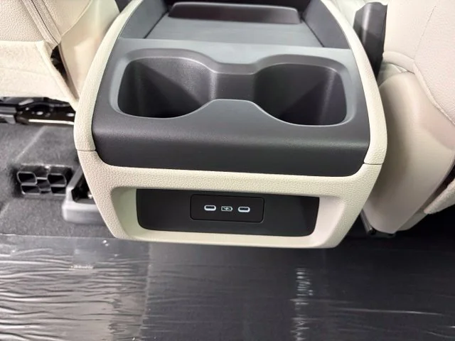 New 2027 Platinum White Pearl Honda EX-L image 43