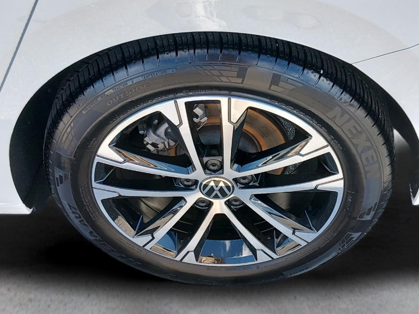 Used 2025 Pure White Volkswagen Sport image 12