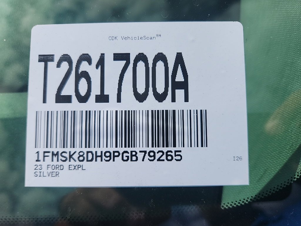 Used 2023 Silver Metallic Ford XLT image 4