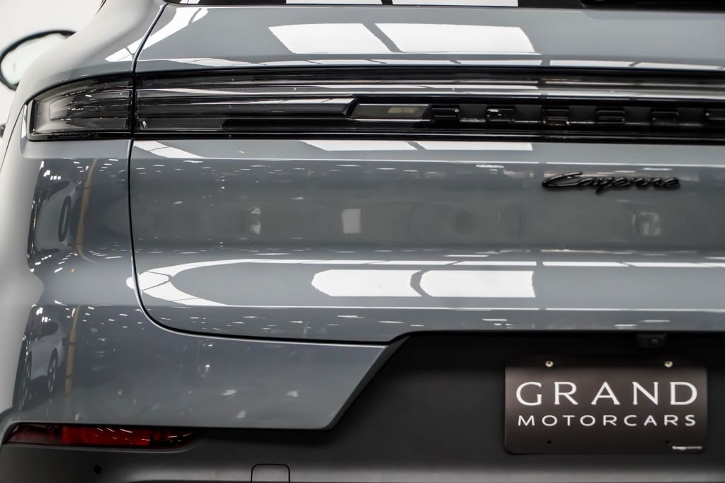 Used 2024 Gray Porsche Base image 18