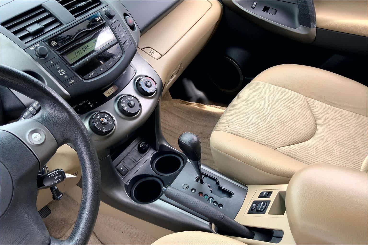 Used 2010 Pacific Blue Metallic Toyota  image 15