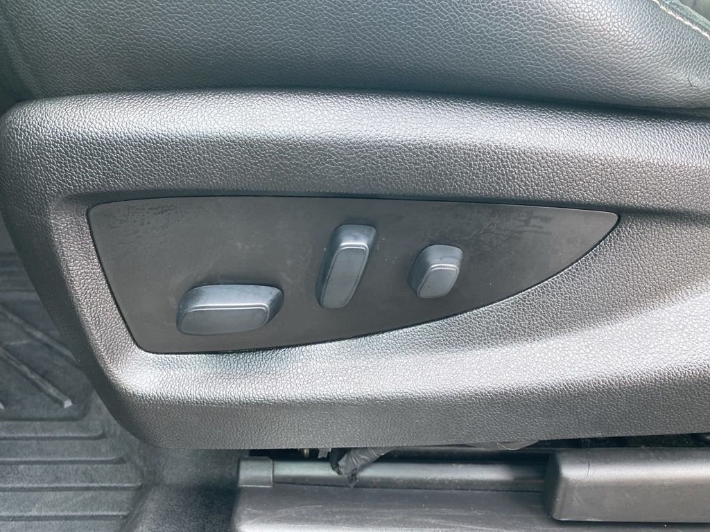 Used 2019 Gray Chevrolet LT image 14