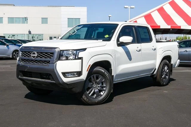 New 2026 Glacier White Nissan SV image 38