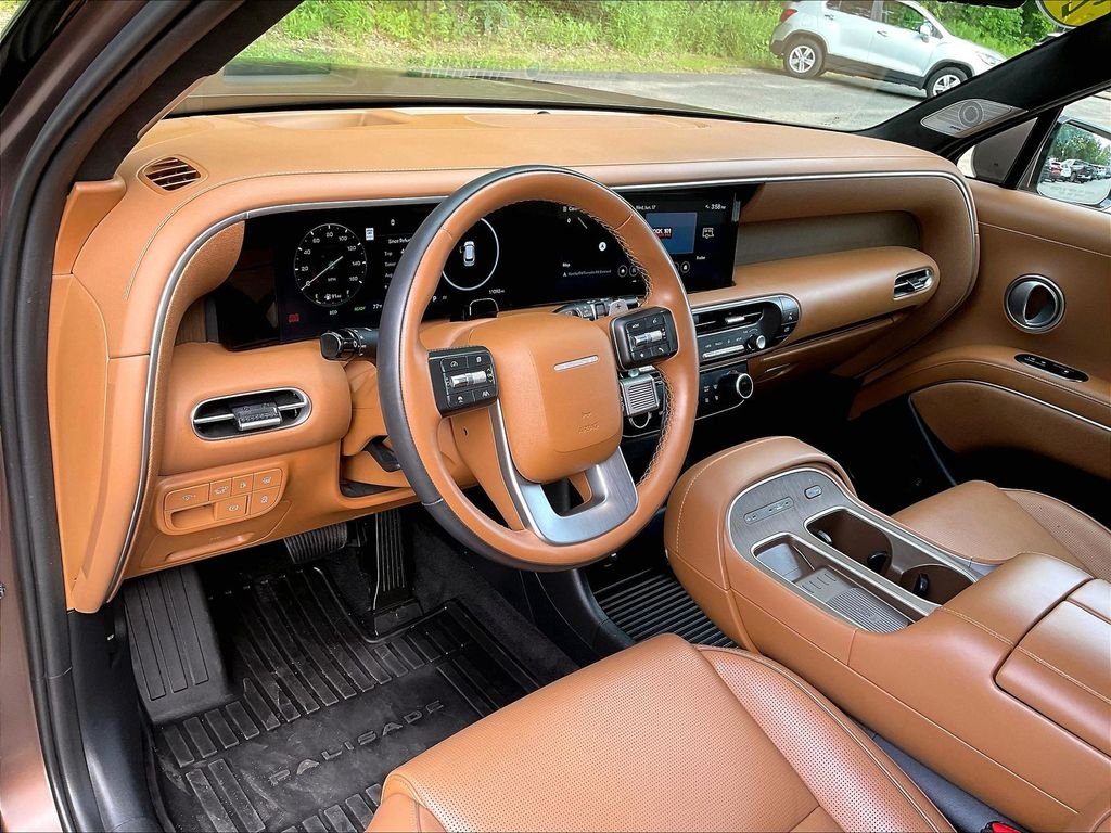 Used 2026 Brown Hyundai Calligraphy image 8