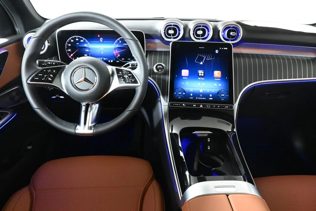 New 2026 Silver Mercedes-Benz GLC 300 image 16
