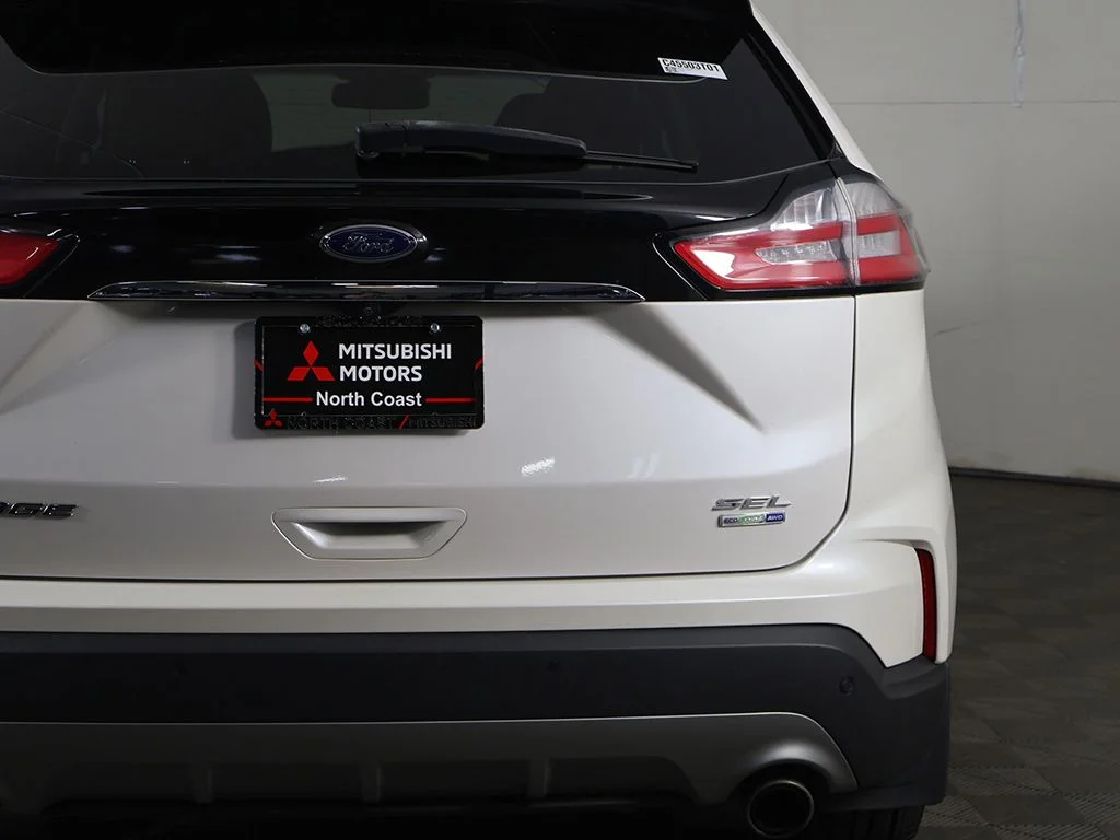 Used 2019 White Ford SEL image 15