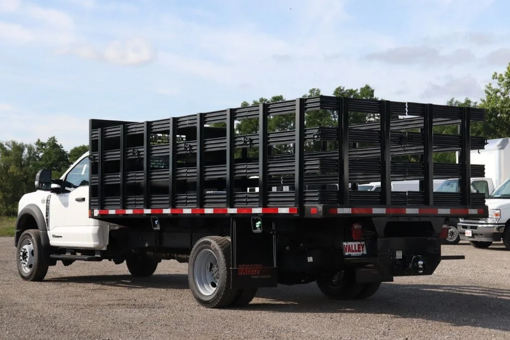 2026 Ford F-550 Super Duty Chassis Cab XL - Photo 7
