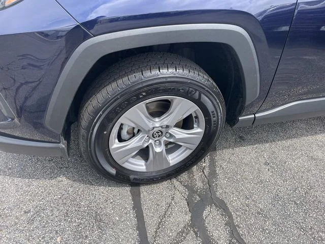 Certified Used 2025  Toyota XLE image 16