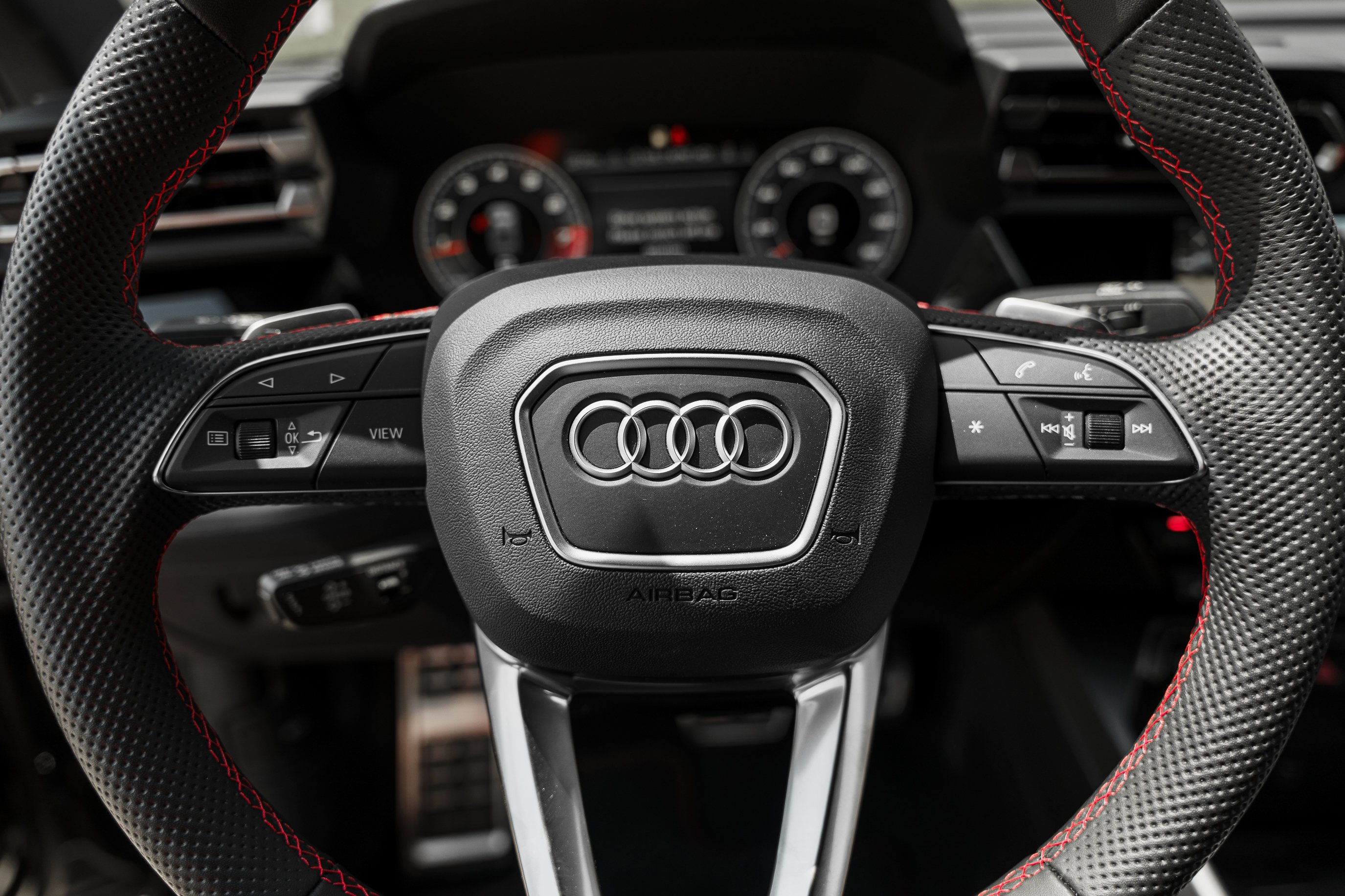 Used 2025 Mythos Black Metallic Audi Premium Plus image 16
