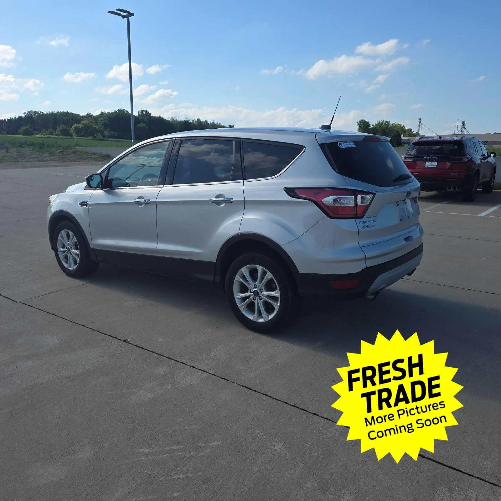 Used 2017 Ingot Silver Ford SE image 4